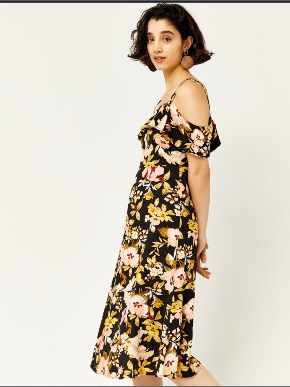 Warehouse Hibiscus Cold Shoulder Dress in a black floral print size 16